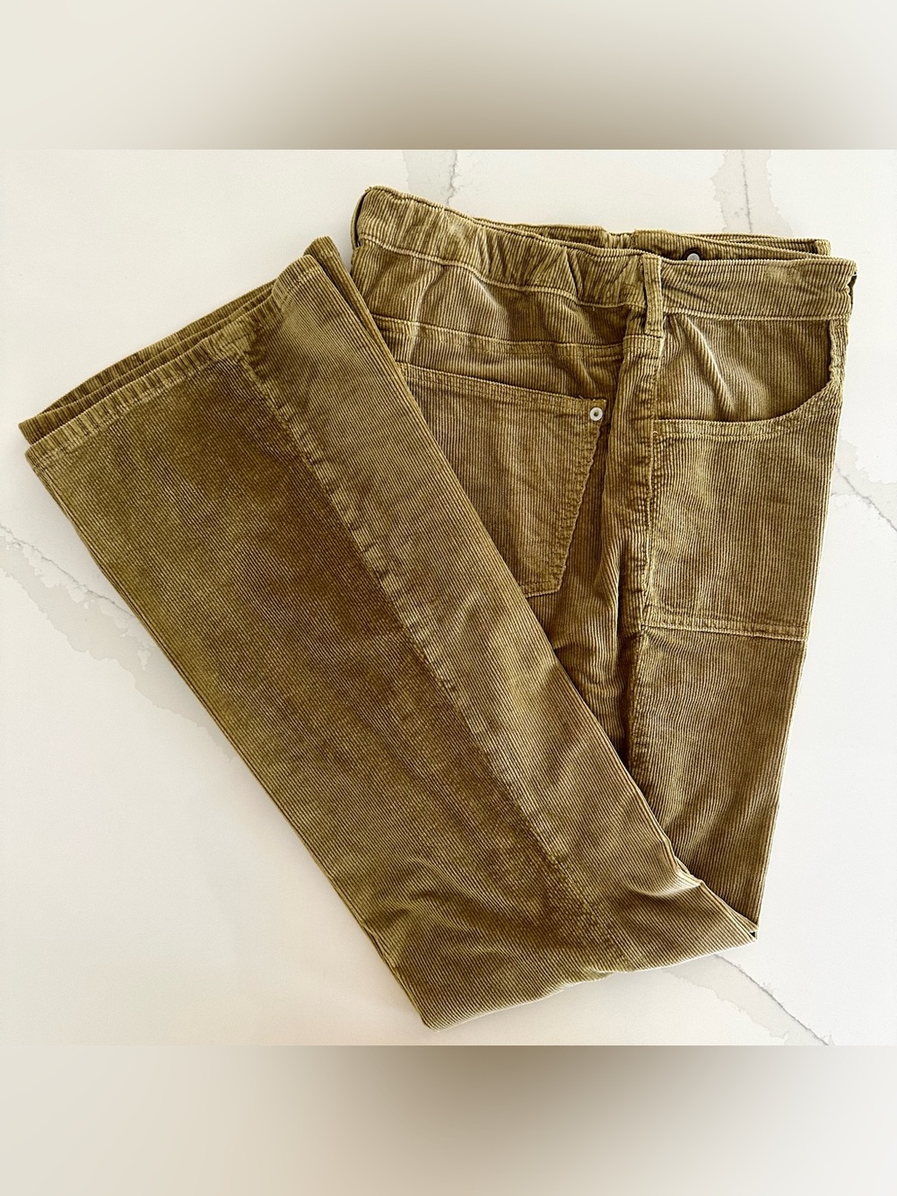 Anthropologie Pilcro Corduroy Chartreuse/Olive Green Pants Size 34